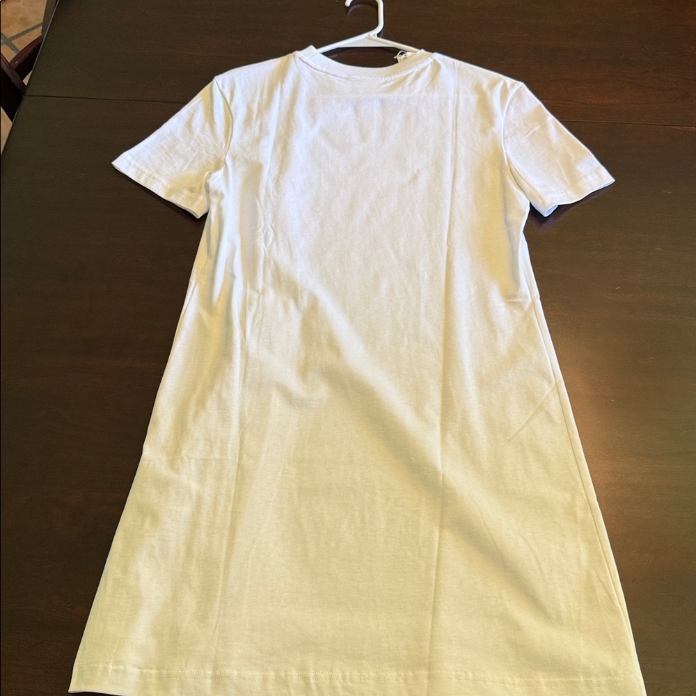 Lacoste dress - Picture 3 of 4